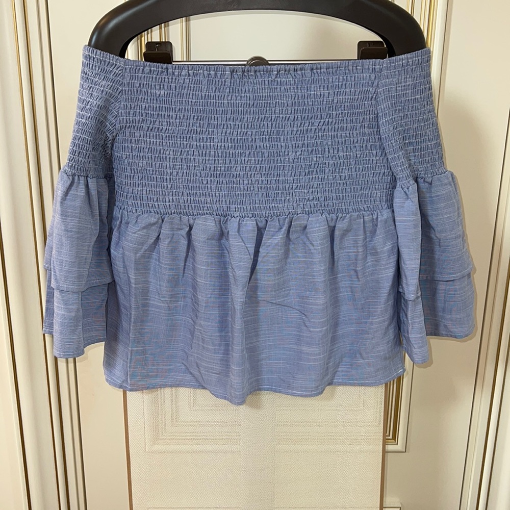 HONEY PUNCH WOMENS SHIRT SIZE SMALL OFF THE SHOULDER LIGHT BLUE COLOR - Picture 2 of 3